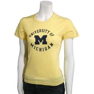   Wolverines Maize Ladies Showoff Passport T shirt: Sports & Outdoors