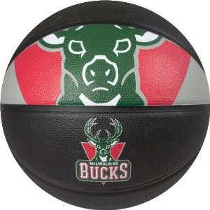  Spalding Milwaukee Bucks Full Size Rubber Basketball 