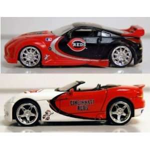   06 Dodge Viper convertible 06 Nissan 350Z.   Reds: Sports & Outdoors