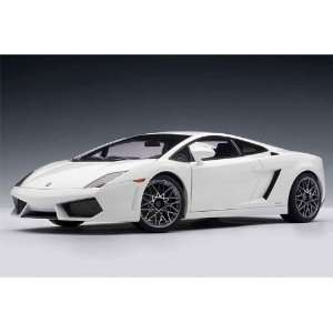  Lamborghini Gallardo LP560 4 1/18 Metallic White w 