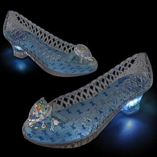 NEW~ LIGHT UP CINDERELLA SHOES~SIZE 7  