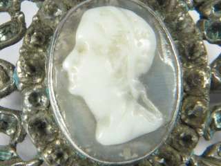 LOVELY ANTIQUE GEORGIAN SILVER PASTE OYSTER CAMEO PIN  