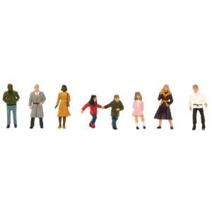  SceneMaster O Scale Figure Sets   People Walking Toys 