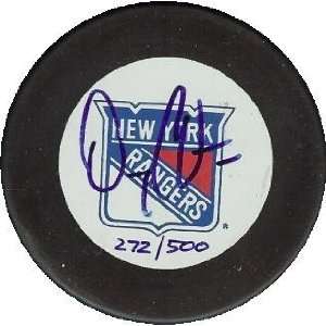  Dan Cloutier autographed Hockey Puck (New York Rangers 