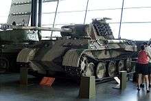 Panther with track segments hung on the turret sides to augment the 