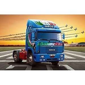    Italeri 1/24 Iveco TurbostarTricolore ITA553862 Toys & Games