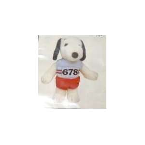  Peanuts Snoopys Wardrobe for 11 Plush Snoopy   Runner 