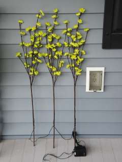 NEW Lighted Floral Large Green Flowers 96 lights  