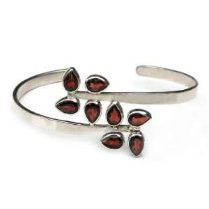 Garnet bracelet, Tropical