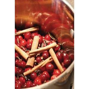  Spiced Cranberry Famously Fragrant Candle