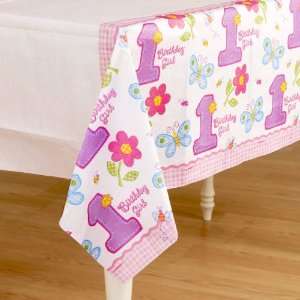  Hugs and Stitches Girl Paper Tablecover: Everything Else