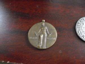 Vintage World War II Medal Freedom from Fear LOOK  