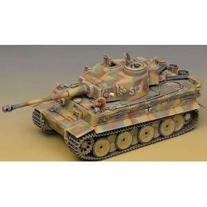  Academy 1/35 German Tiger I Tank Kit   Early Version Toys 