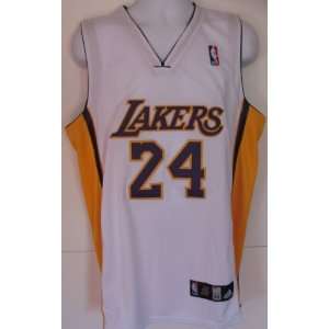  Kobe Bryant # 24 Los Angeles Lakers Jersey White Size 52 