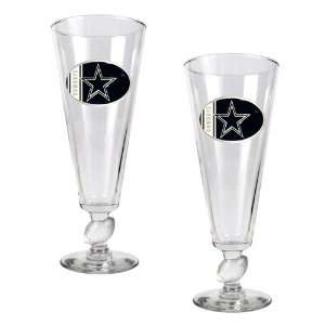 Dallas Cowboys NFL 2pc Pilsner Glass Set with Football on stem   Oval 