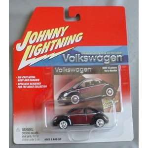   Lightning Volkswagen 2001 Custom New Beetle BLACK MAROON: Toys & Games