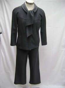 St John COUTURE Jacket Pant Suit NWOT Grey Size P 2 4  