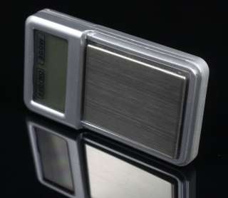 features digital lcd balance scale with pouch used to measure