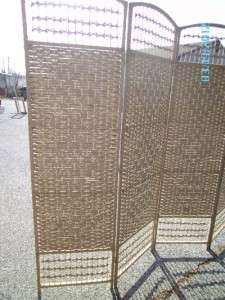 BAMBOO WOVEN SCREEN AND ROOM DIVIDER IN A NATURAL COLOR  