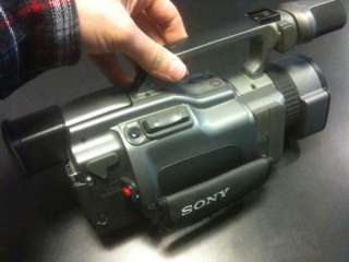Sony Handycam DCR VX1000 Camcorder 3ccd steady shot skateboarding 