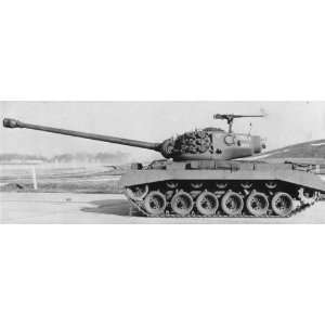   72 US T26E4 Pershing Heavy Tank (Plastic Models): Toys & Games