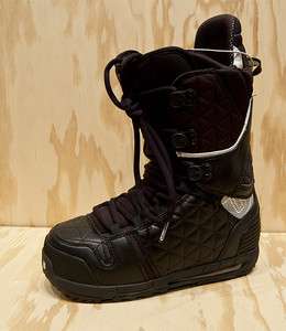 Brand New Mens Burton Hail Snowboard Boots 2010 Black  