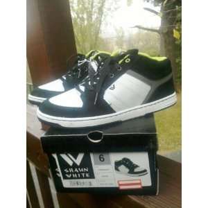 Shaun White Boys/Mens Athletic GYM Shoes   Mens Size 6.0