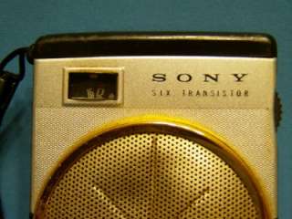 VINTAGE SONY TR 620 TRANSISTOR RADIO WITH CASE COVER POCKET SIZE 